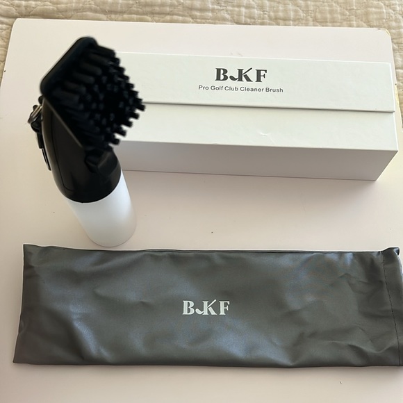 Golf Club Cleaner Brush Buit-in Anti-Leak Bottle & Case / BRAND NEW - Picture 7 of 12